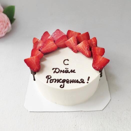 Торт с клубникой на день рождения 1,5 кг