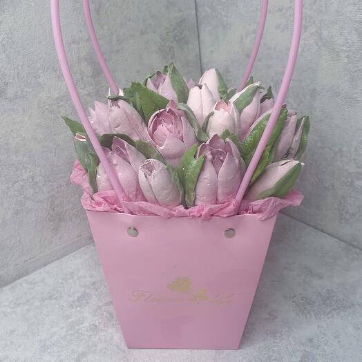 Сумочка с тюльпанами