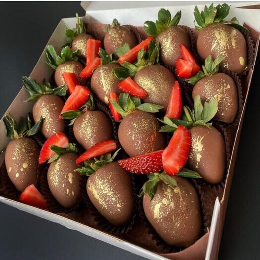 Клубника в молочном шоколаде