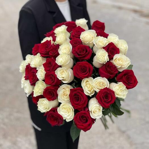 51 Роза Эквадор двух цветов