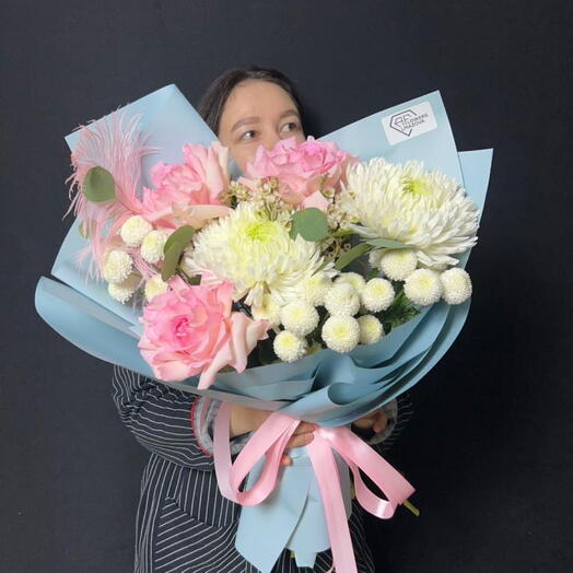 Сборный букет с французской розой «Алиса в стране чудес»