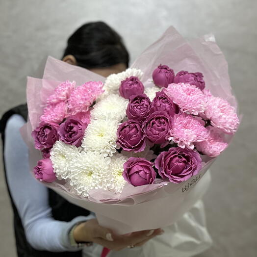 Букет с пионовидными кустовыми розами 💖💕