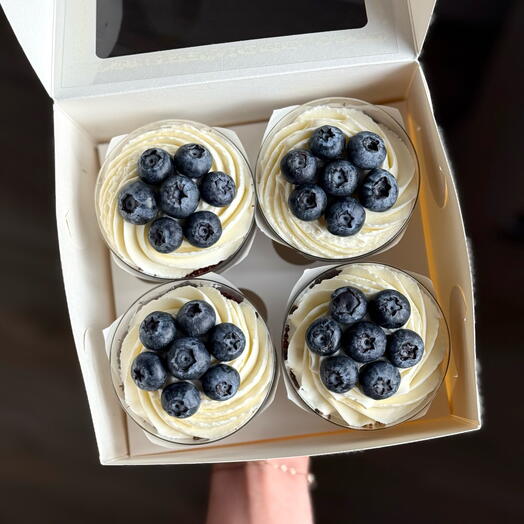 Шоколадный сметанник в стаканчкике с голубикой в подарок на день рождения, трайфлы коллеге, подруге, парню, брату, сестре