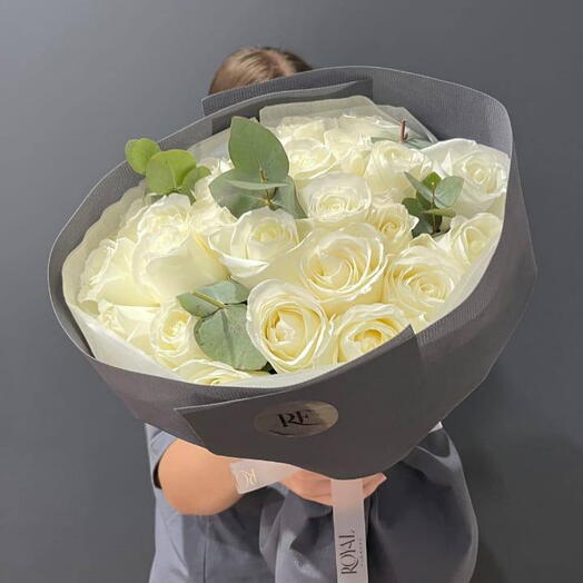 Букет из белых роз- благодарность Маме