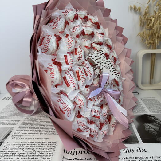 Букет из рафаэлок 45 шт конфет «Любимая моя» букет любимой, мамочке, маме, подруге