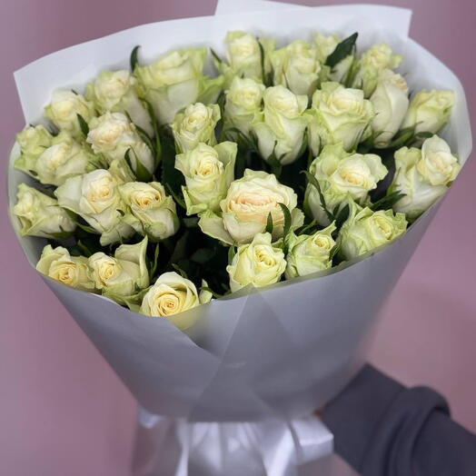 Белые розы Кения 29 штук