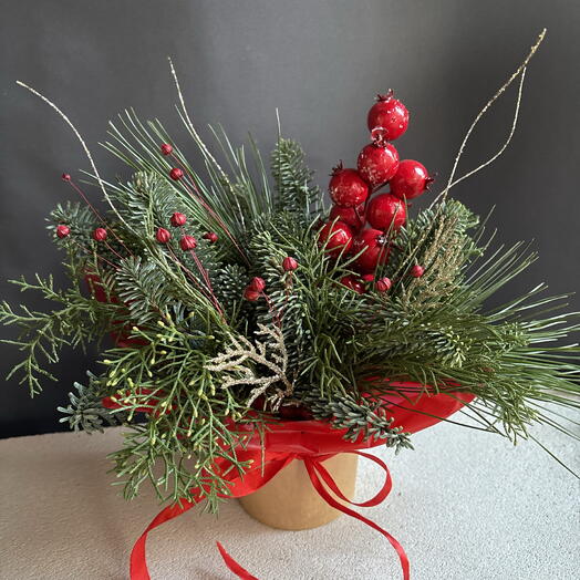 Хвойная композиция в крафт-стакане с декором 🍒
