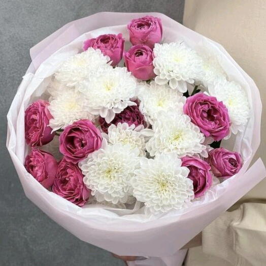 Букет нежные хризантемы и мистика