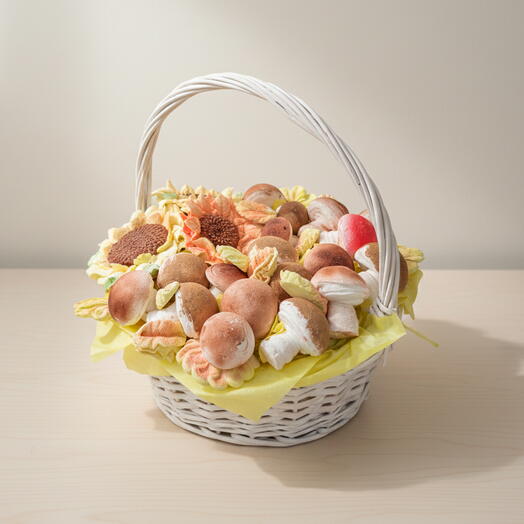 Зефирные грибы в корзинке