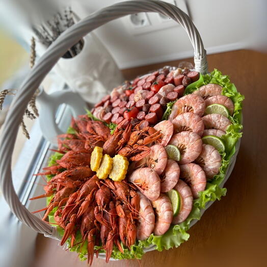 Корзина с морепродуктами и раками 1