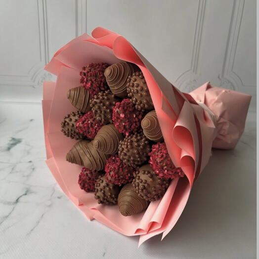 Букет из клубники в шоколаде «мания» на 14 февраля