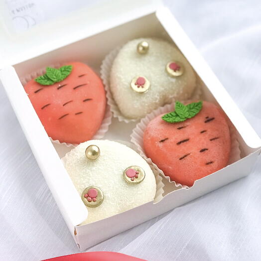 Милый набор пирожных моти «Любовь-морковь»