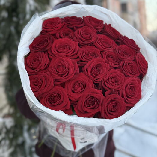 Шикарный букет из красных роз 🌹