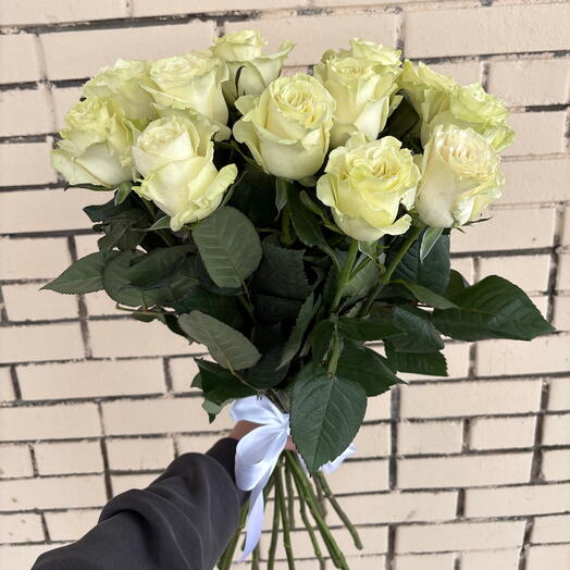 Букет из белых роз