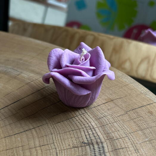 Фиолетовая свеча Роза