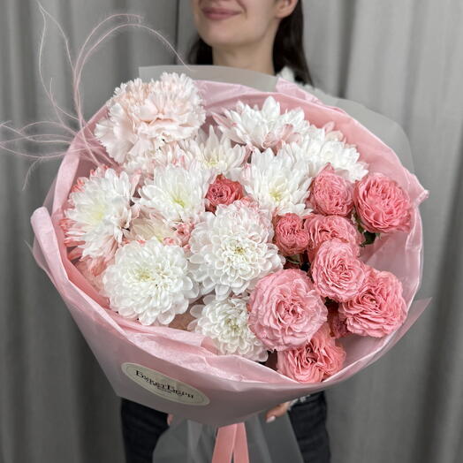 Стойкий розовый букет