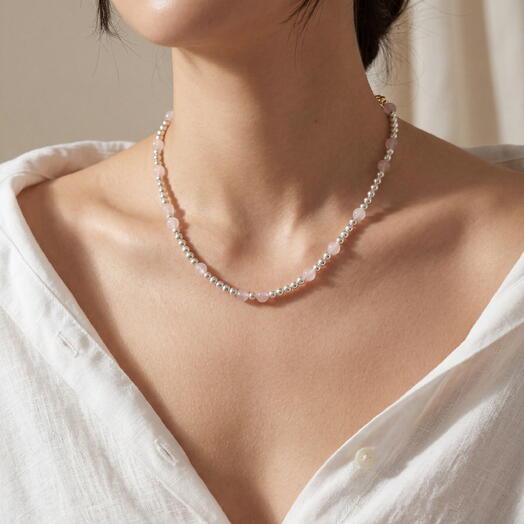 Чокер из розового кварца и жемчуга Swarovski