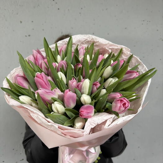 101 розовый тюльпан