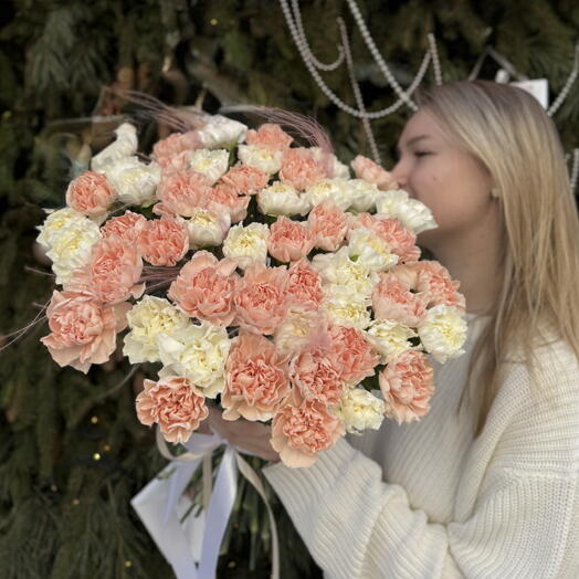 Букетик из 51 диантуса микс 🧡🤍