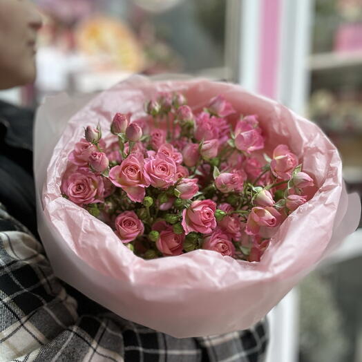 Нежный Букет кустовых розочек