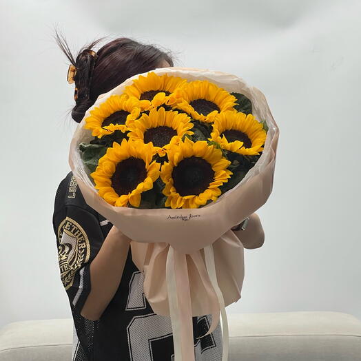 Sunny Hug
