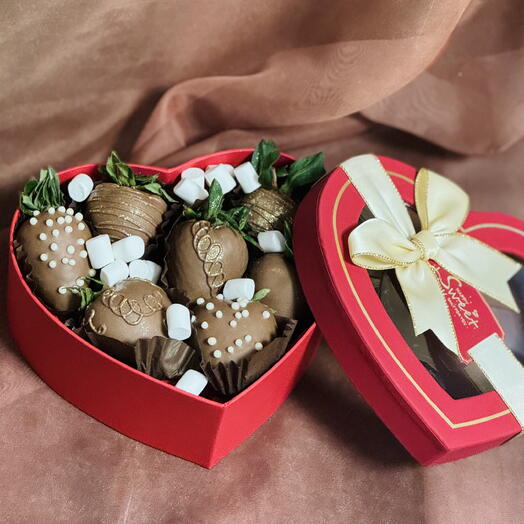 Клубника(6шт.) в сердце♥️