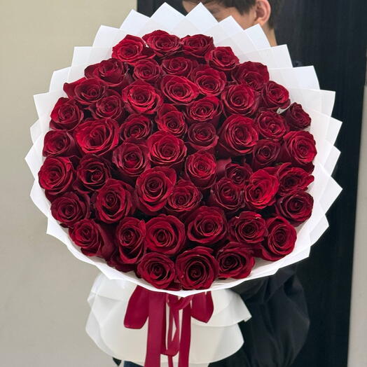 Букет из краснлц розы Эквадор