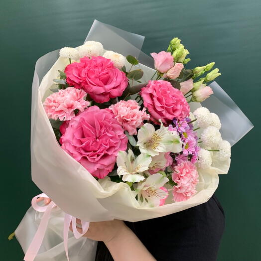 ББукет с пионовидной розой и хризантемой🌸