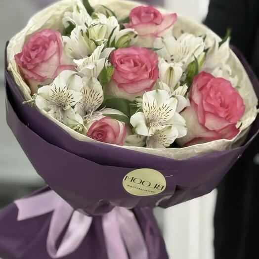💓Букет из роз и альстромерии