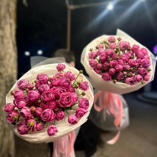 2 букета кустовых роз😍🌿