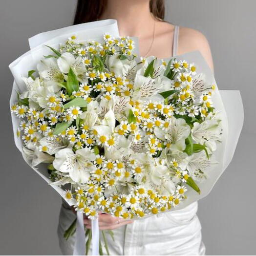 Авторский букет с ромашками/матрикария/альстромерия /Цветы в Уфе/Доставка цветов Уфа/Букет Уфа