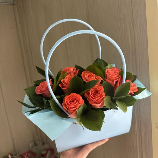Коралловые розы в сумочке
