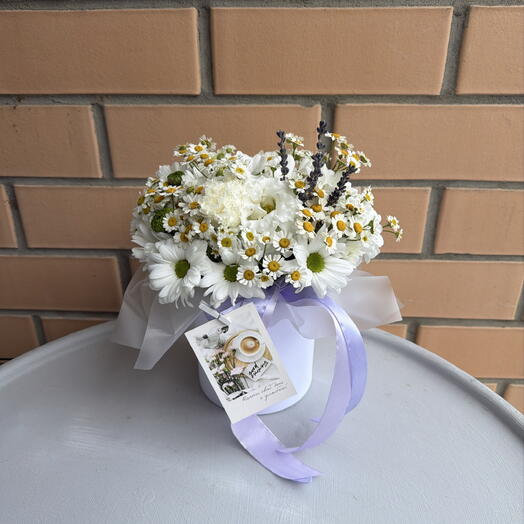 Композиция с полевой ромашкой💐