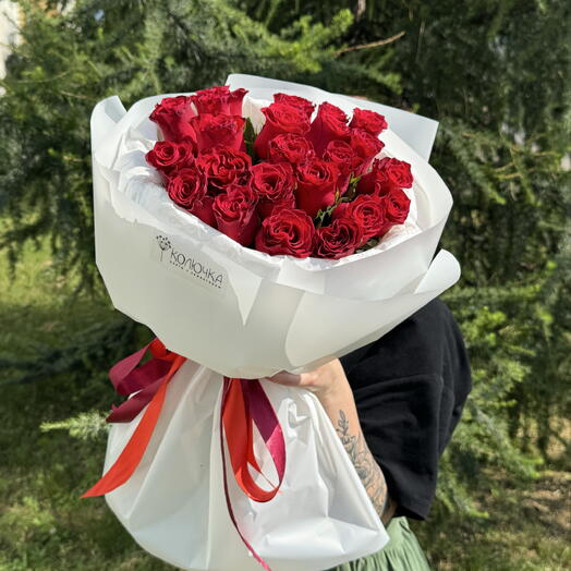 Букет 25 роз сорта «Родос»