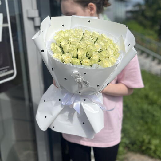 Розы для семейного праздника🤍