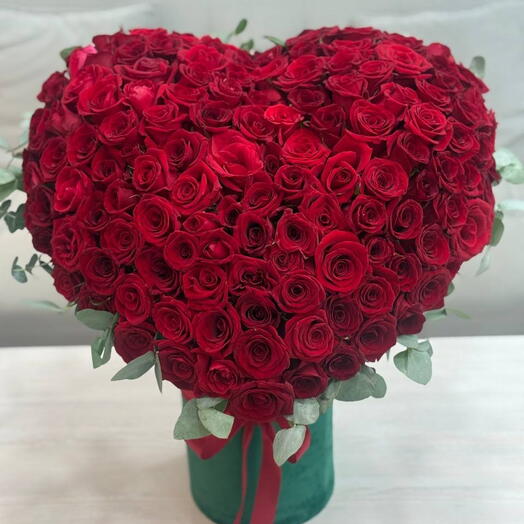 Maison Red Heart Box ️