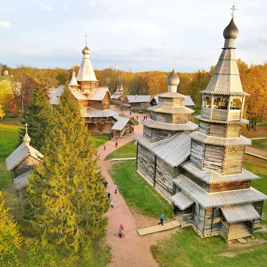 Подарочный сертификат «Экскурсия Сокровища двух городов за 1 день: Валдай и Великий Новгород» (18 часов, 1 человек)