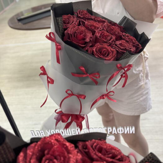 Розы с блестками