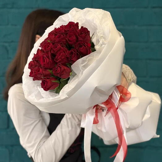 Букет 19  из 21 красной розы