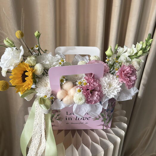 Композиция в розовой сумочке 🎀