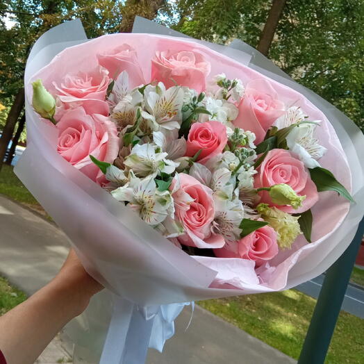 Букет с розами