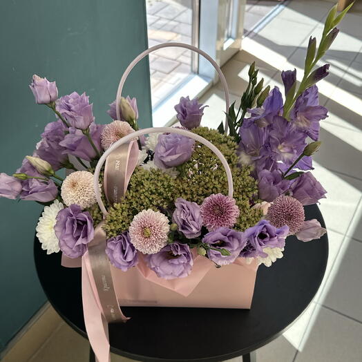 Нежная сумочка с цветами для любимой 💜