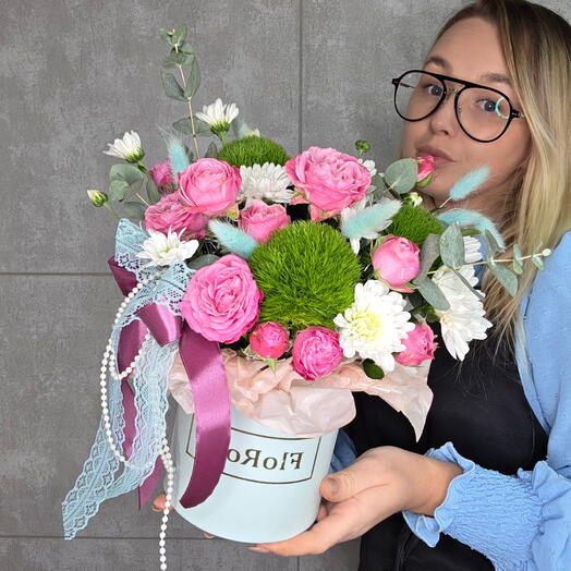 Композиция с кустовыми розами 🌸