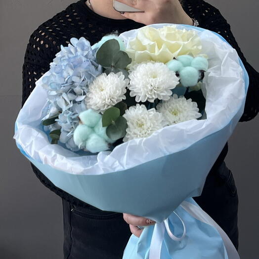 Букет ХИТ (гортензия, французская Роза, хризантема, хлопок)
