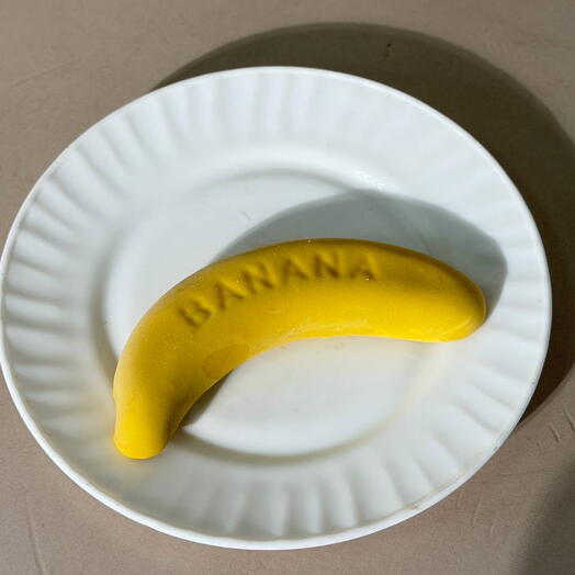 Корпусный банан 1 шт 🍌