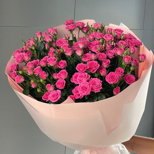букет из 25 кустовых роз