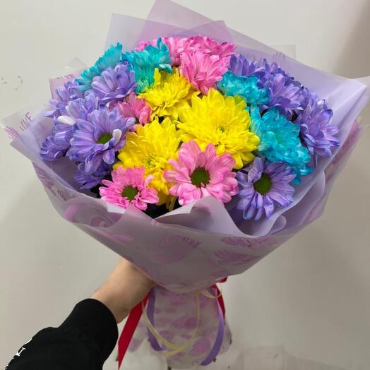 Bright daisies