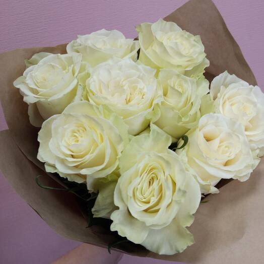 Bouquet of 9 white Ecuadorian roses