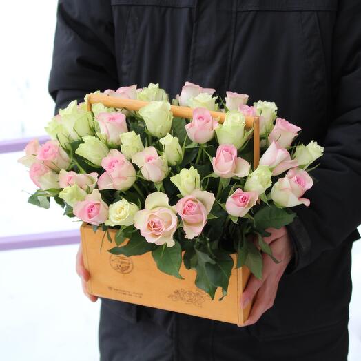 Box with 51 roses Kenya