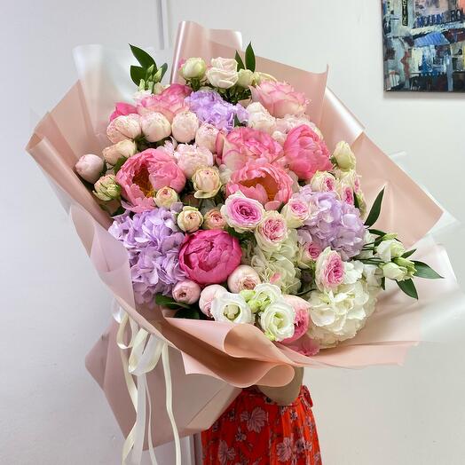 A large author's bouquet